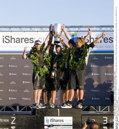 misarah-crew-with-trophy Misarah Crew With Trophy (Photo by Th.Martinez/Sea&Co/OCEvents)