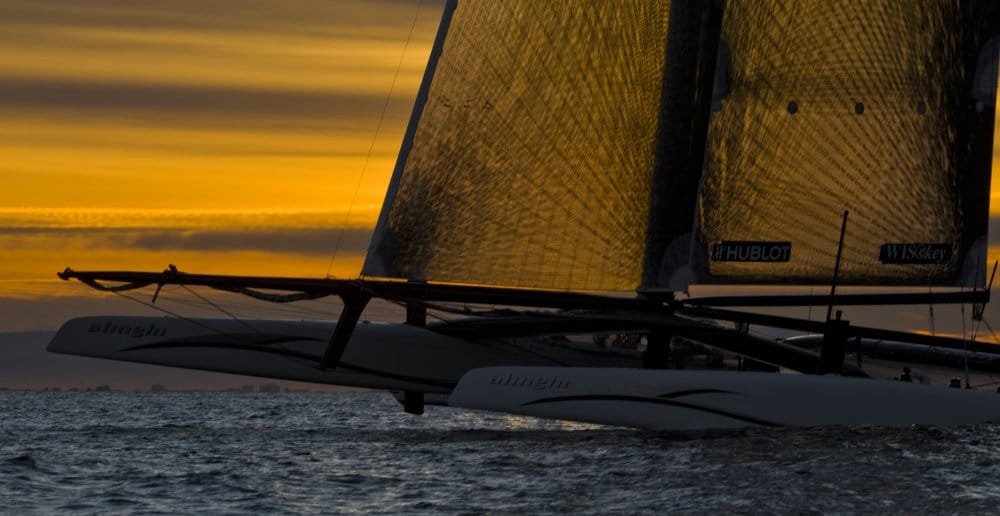 alinghi_5_in_valencia_by_-luca-butto Alinghi 5 In Valencia (Photo by Luca Butto'/Alinghi)