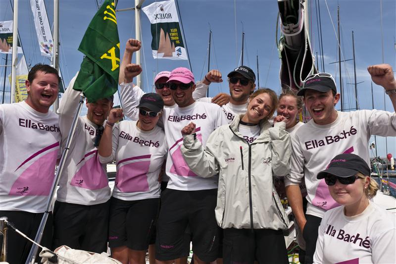 ELLA BACHE in Hobart with Jessica Watson and the youngest ever Sydney Hobart crew (Photo by Rolex / Daniel Forster) 